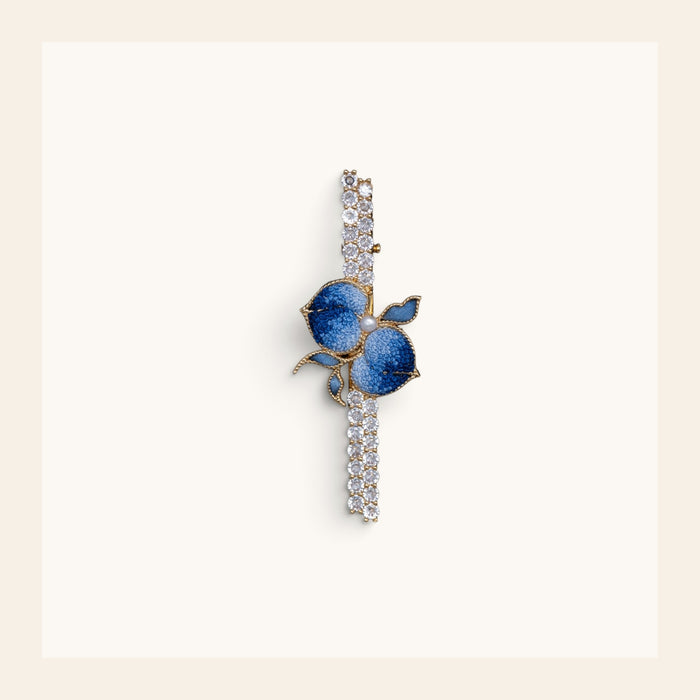 Front view of blue peach Su-embroidery hair accessory