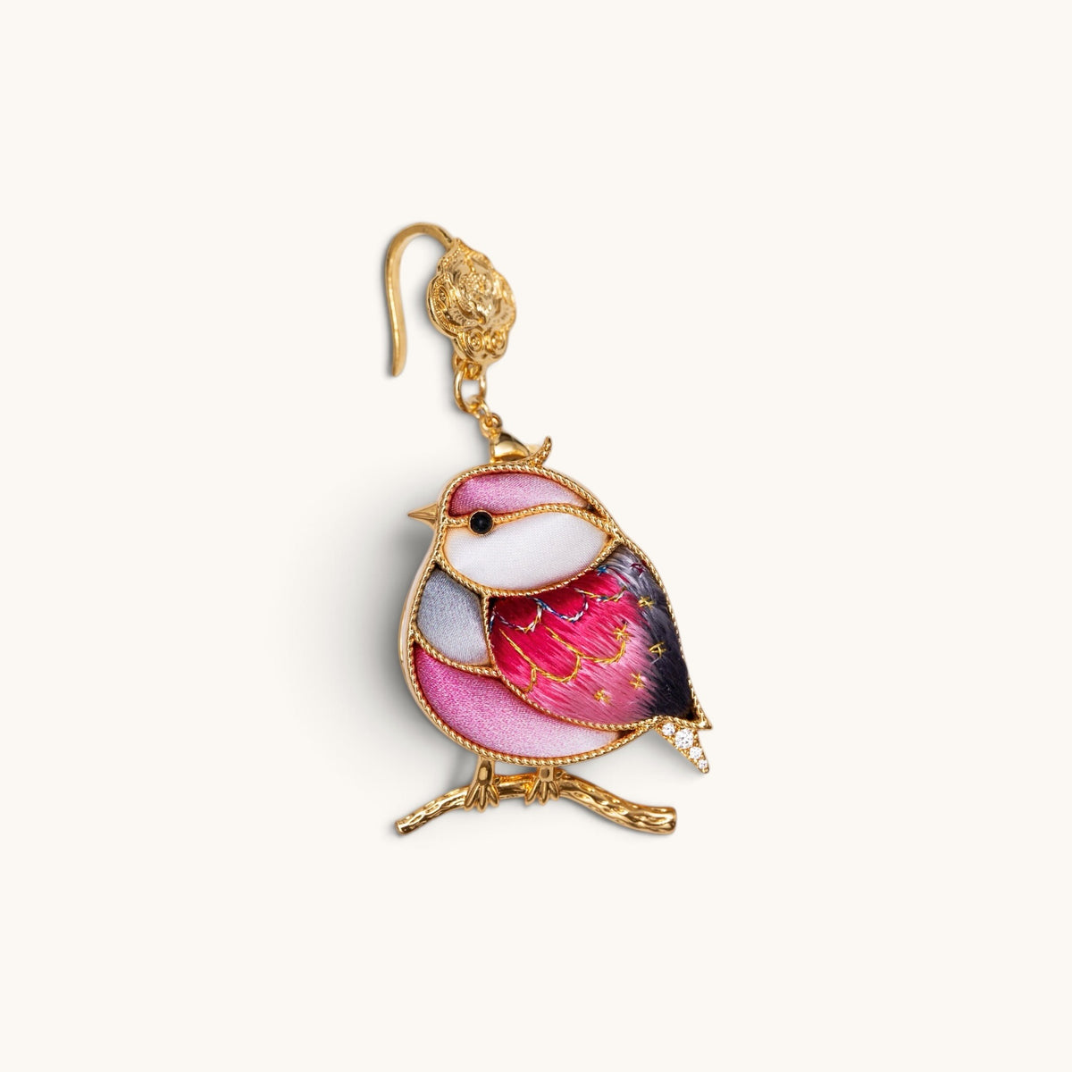 Front view of red magpie Su-embroidery pendant